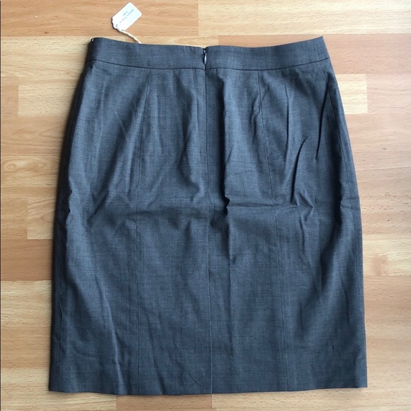 NWT Club Monaco Italian Wool Skirt in Grey - Picture 2 of 6